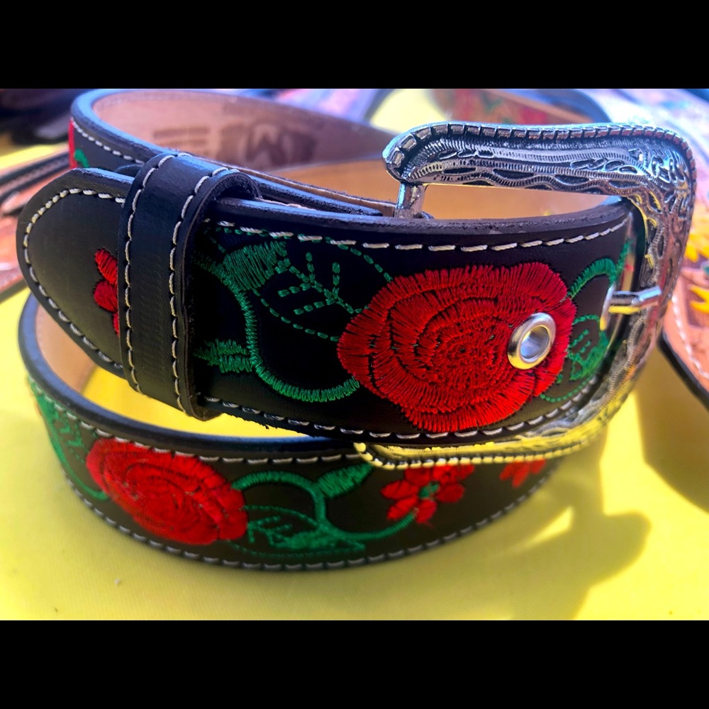 COPY - Red rose 🌹 leather cowboy belt